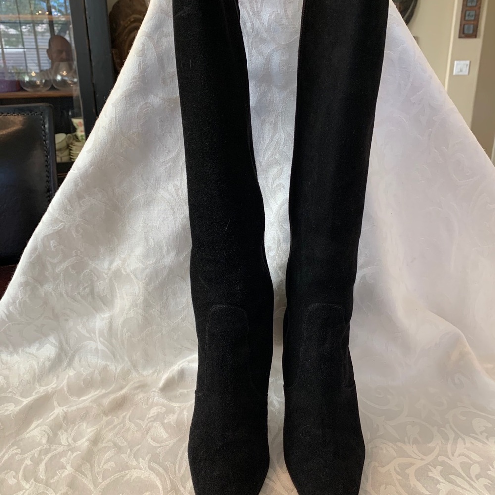 Manolo Blahnik Vitello Nero Suede Boots - Picture 2 of 7